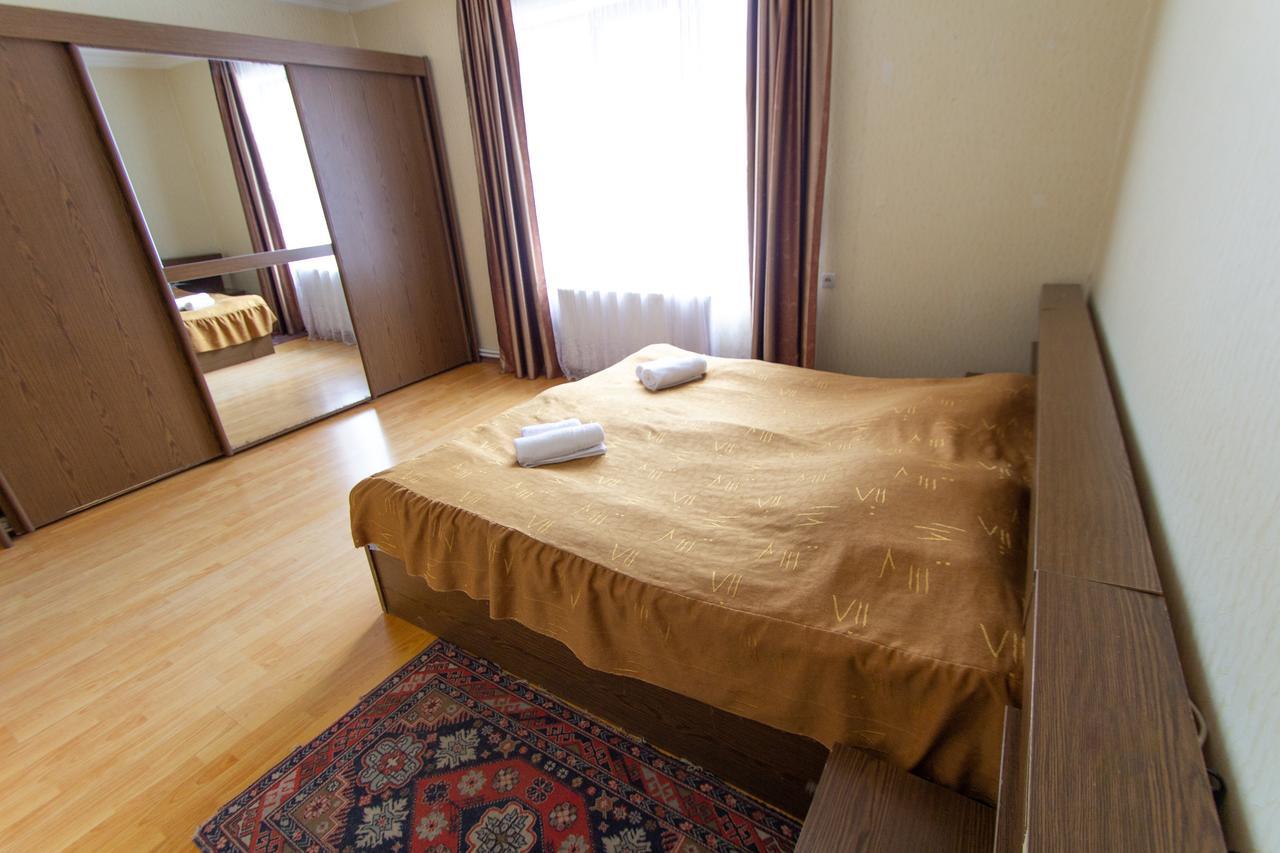 Eka&Nino Guesthouse Mestia Zewnętrze zdjęcie